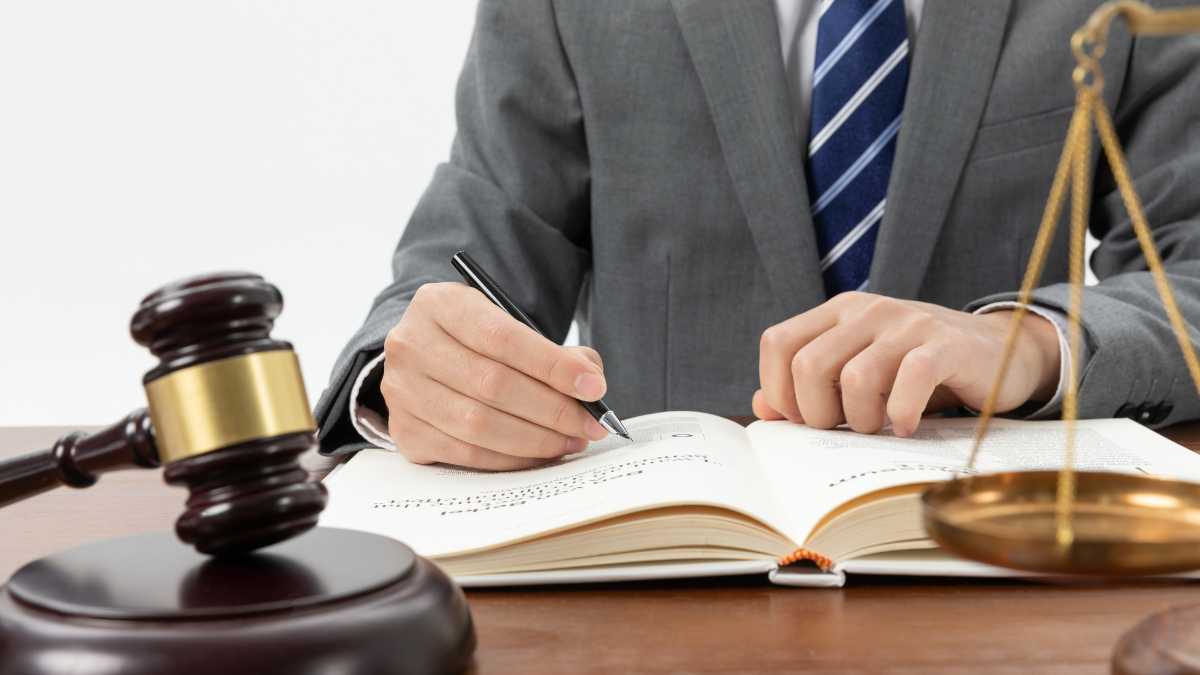 Instrumen Perlindungan Aset Hukum